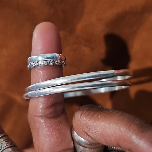 Ladies All Size 8 Sterling Silver Bangles and Rings Set Of Four Peices, New - Picture 8 of 8